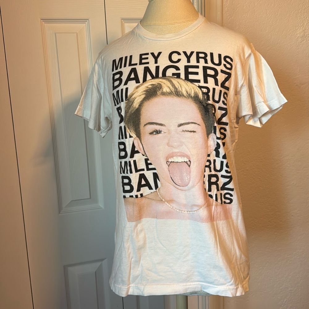 Miley Cyrus Bangerz Tour 2014 T Shirt Sz M